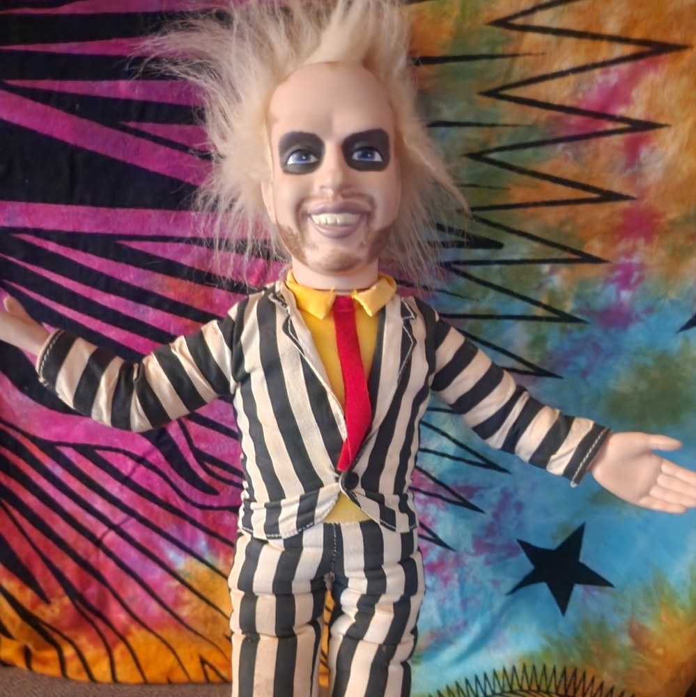 1989 Beetlejuice Talking Doll. Still talks and head still spins.